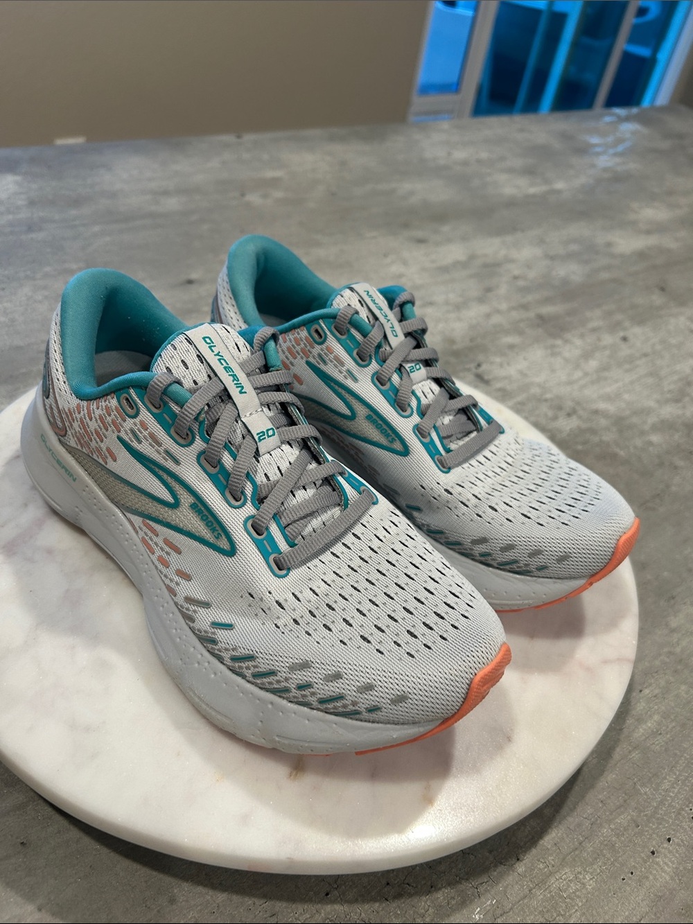 Brooks Women’s Glycerin 20 Oyster/Latigo Bay/Coral Size 7.5